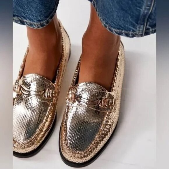 G.H. Bass Weejuns Lilianna Keeper Bit Gold Loafers Snake Women's Size 9.5 NEW